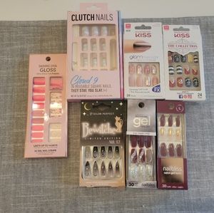 Kiss, Clutch & Nailbliss Press On Nails